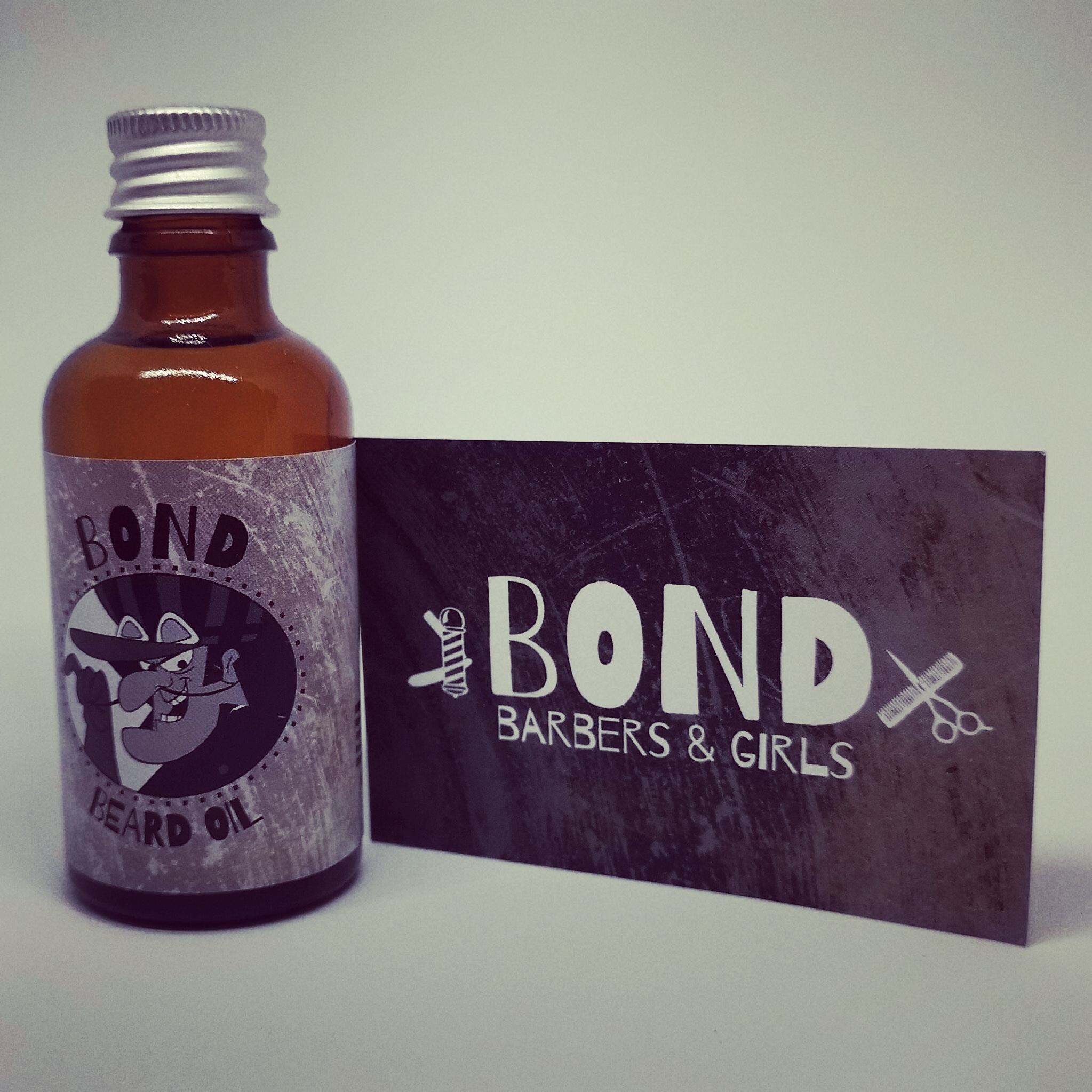 MASTROINCHIOSTRO_tipografia_studio_grafico_145_logo_brand_bond_barber